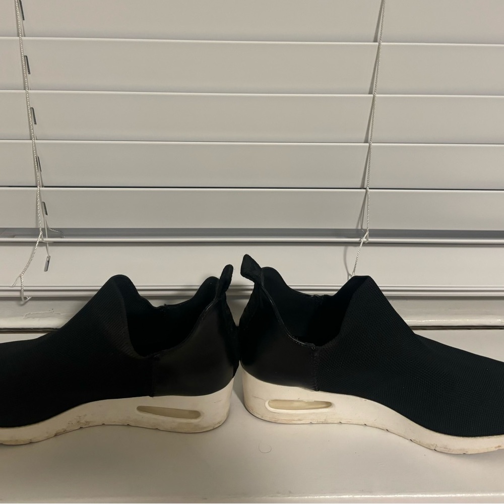 DKNY Stretch Top Shoes
